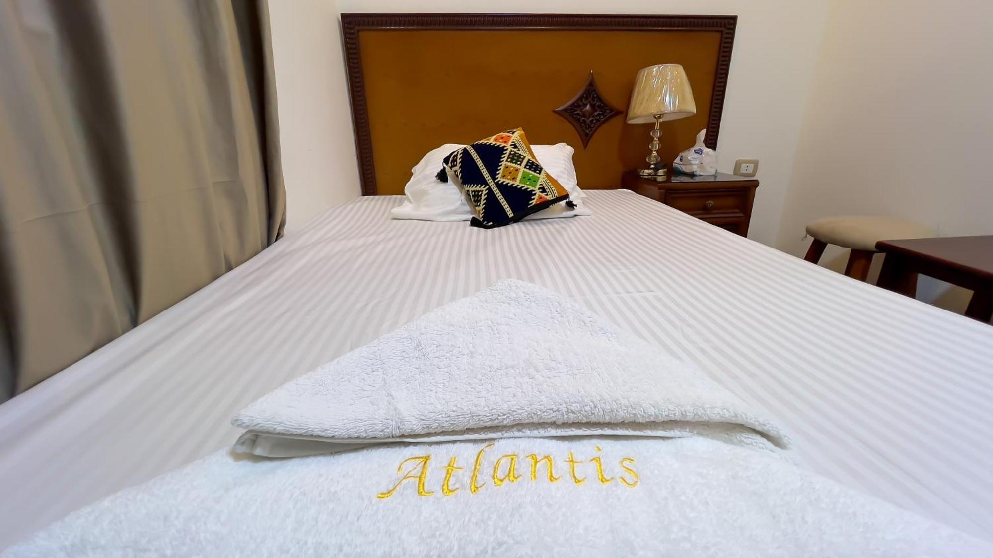 Atlantis Pyramids Inn New Giza Esterno foto